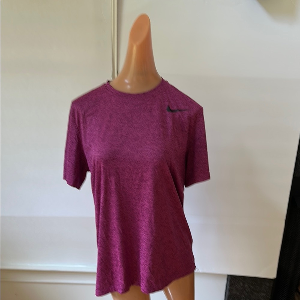 Nike Red Relaxed Short Sleeve T-Shirt